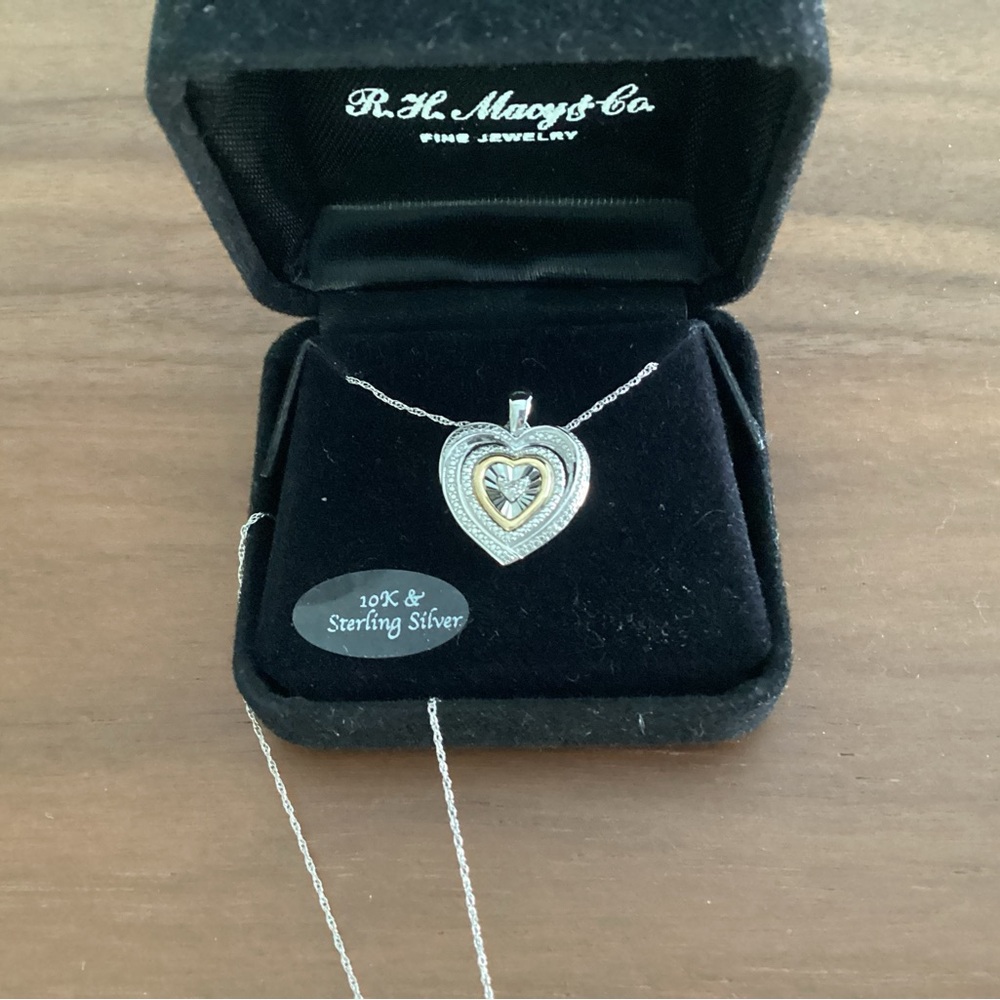 Diamond Supply Co. Silver Heart Pendant Necklace